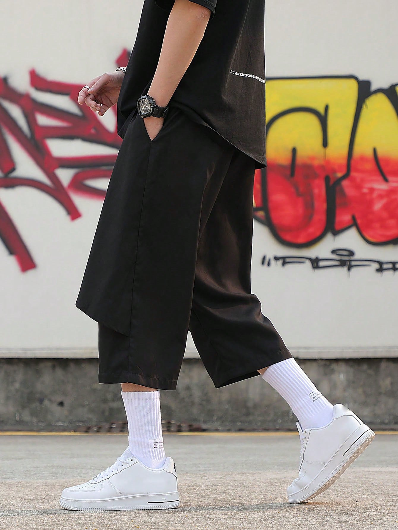 Tulip Hem Capris Pants